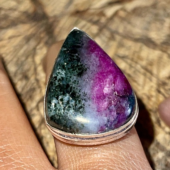 “Stone of Courage & Strength” Ruby Zoisite Ring Size 7 1/2 - Picture 6 of 16